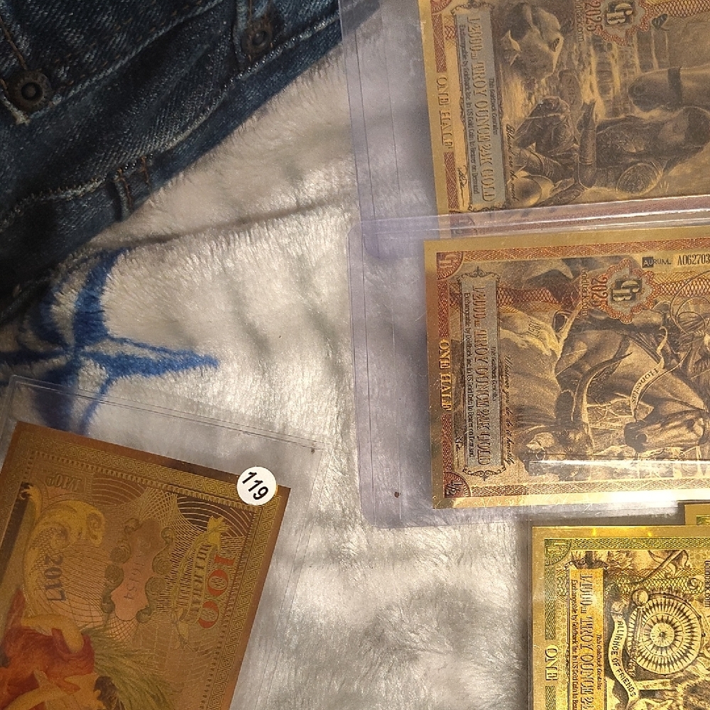Goldback Collectible Note Set - Metallic Gold Design - Picture 5 of 12